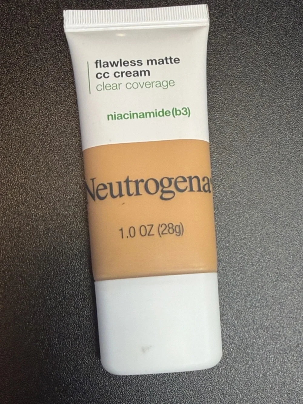 NEW! Neutrogena Clear Coverage Flawless Matte CC Cream Oil & Frag Free Wheat